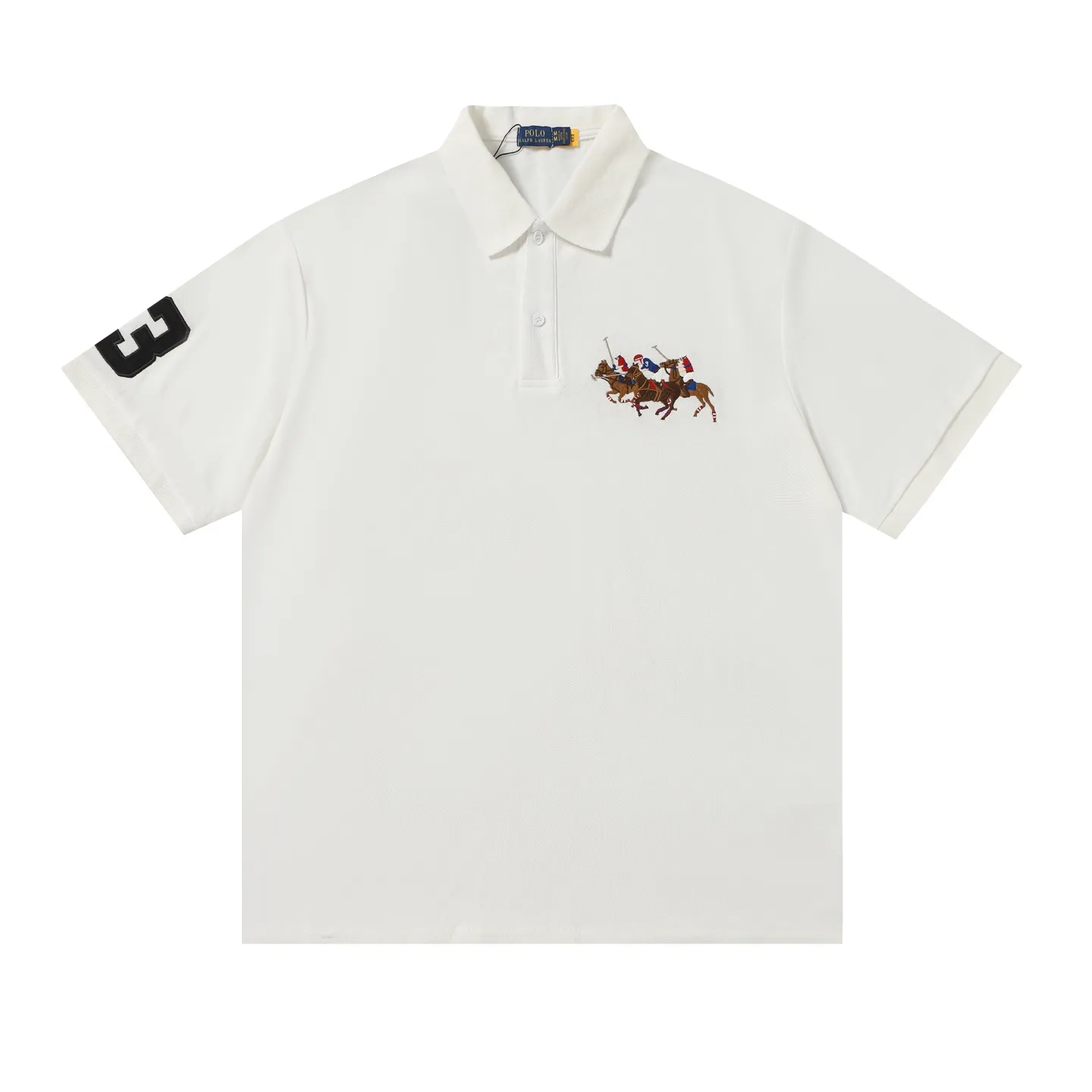 P160 Style No.: A011 [Ralph Lauren Classic Three Ponies Digital Embroidered Polo Shirt] ✅250 grams of fine cotton pique fabric, custom-woven and dyed threads ✅Original stickers Scan the QR code to enter the official website ✅Large version, loose and stylish, can wear up to 210 pounds Color: Black White Navy Blue Sky Blue Dark Gray Floral Gray Size: S-XL
